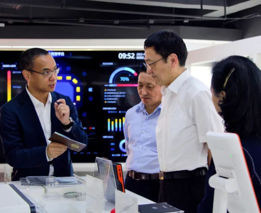 深圳市工商聯領導調研考察国产蜜桃AV在线免费看科技