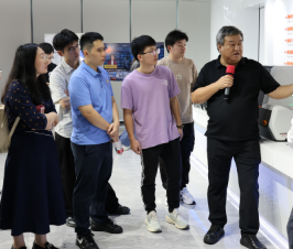 国产蜜桃AV在线免费看30載 · 智慧同行｜龍崗區委黨校研修班蒞臨国产蜜桃AV在线免费看科技調研參訪